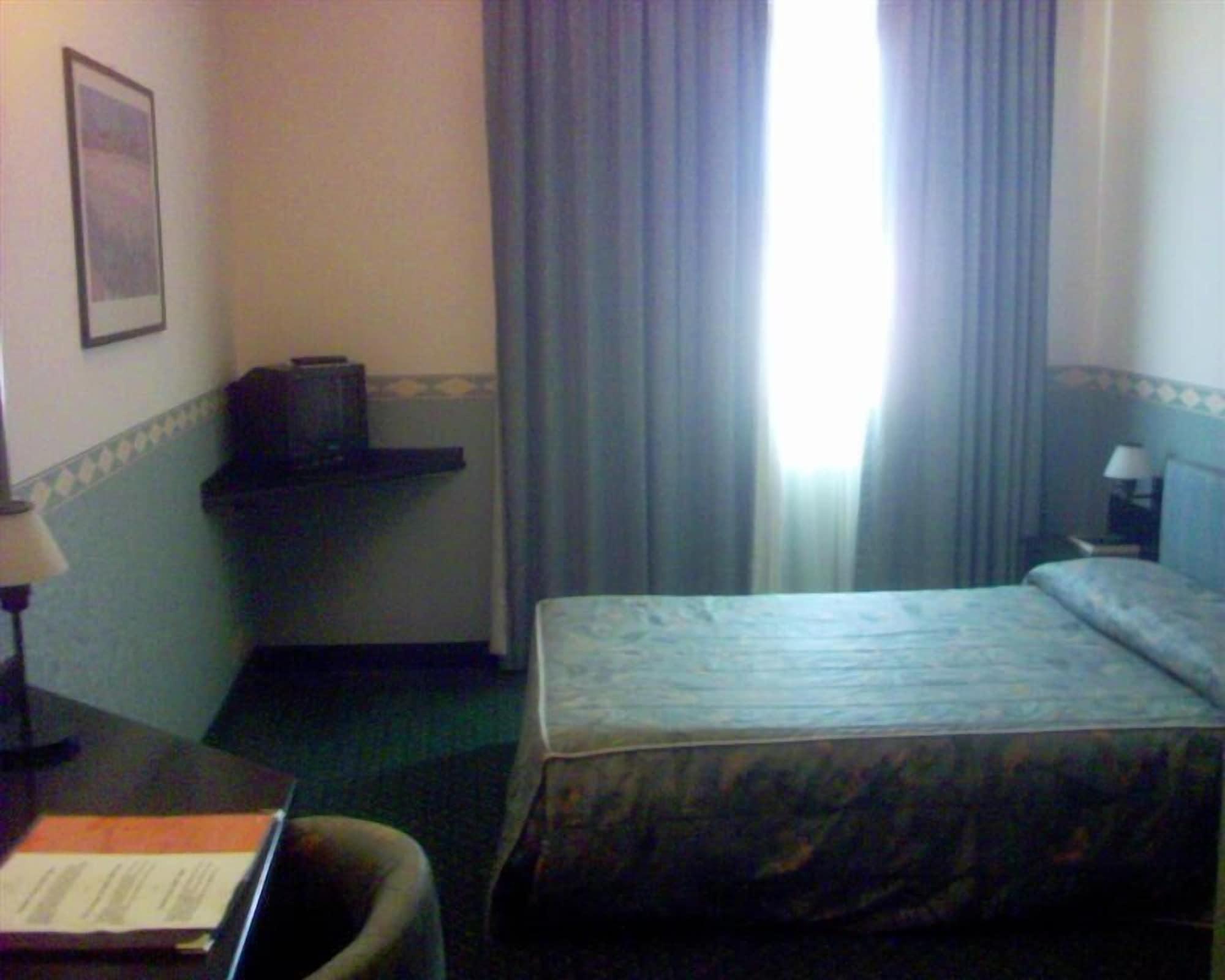 Pacific Hotel Airport 保尔格罗·托里尼斯 外观 照片